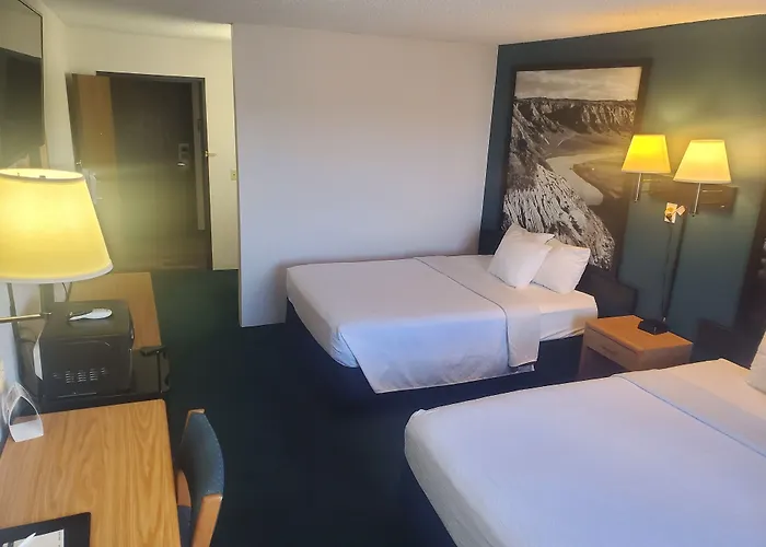 Super 8 By Wyndham Glendive